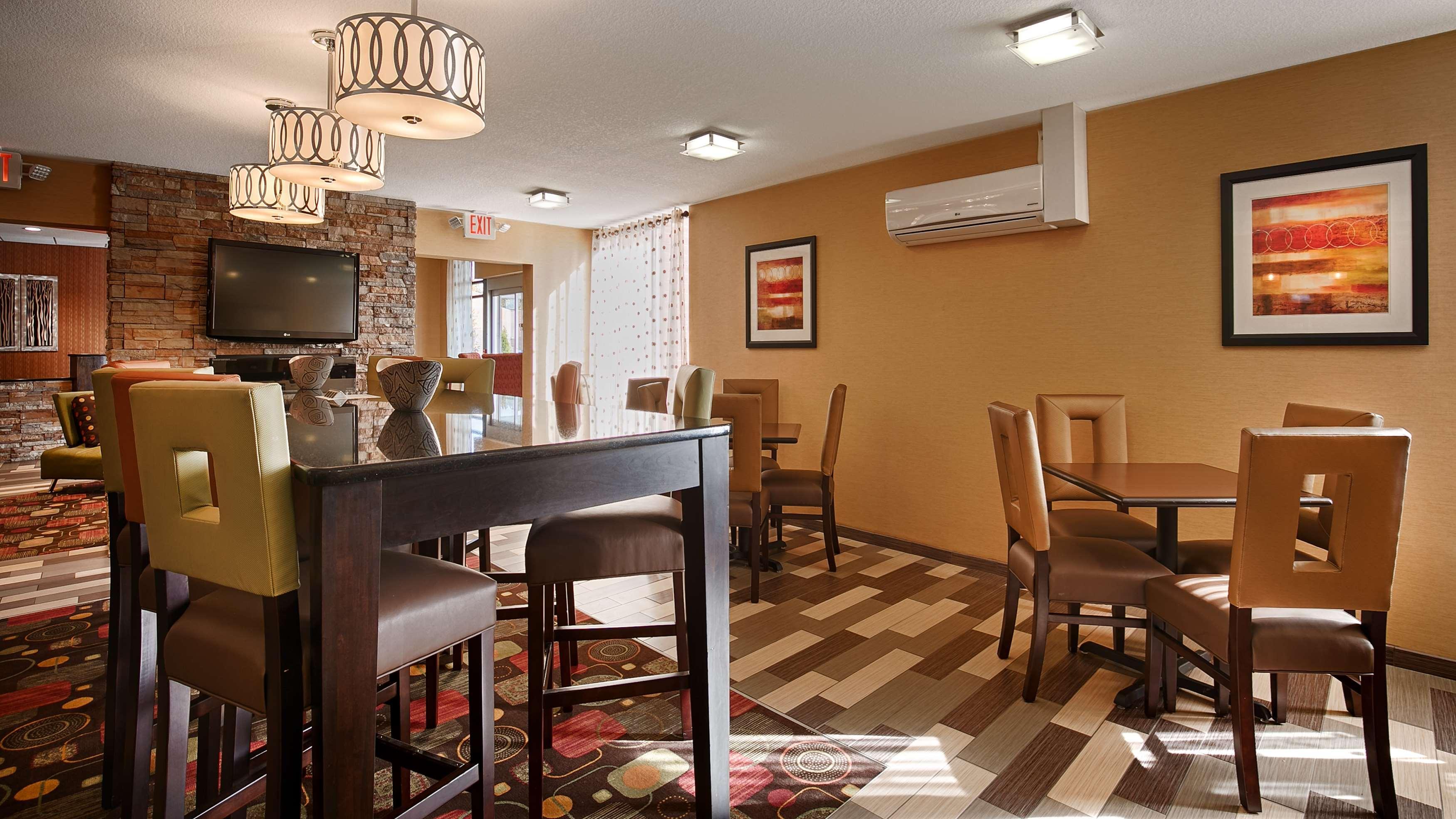 Best Western Luxbury Inn Fort Wayne Exterior foto