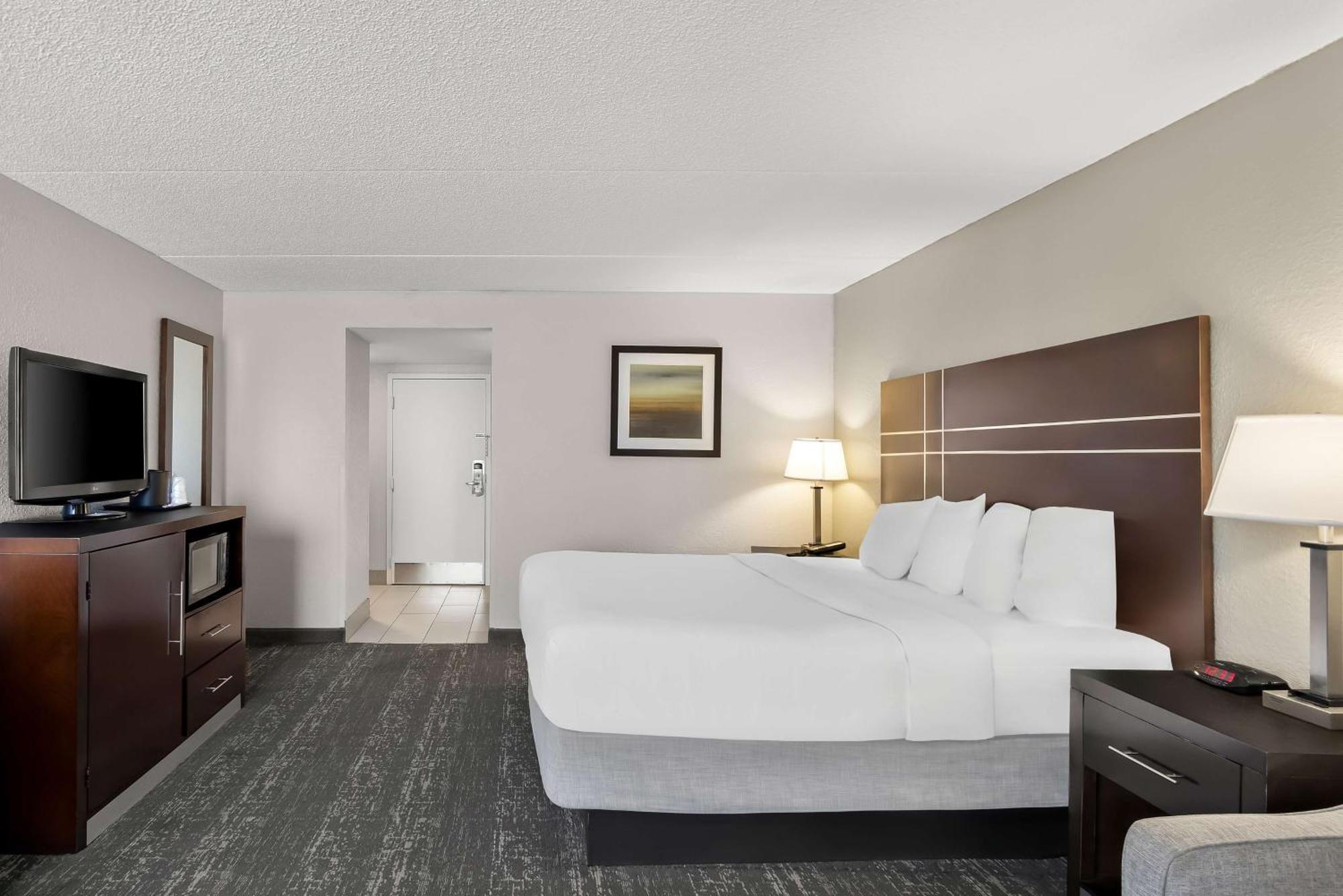 Best Western Luxbury Inn Fort Wayne Exterior foto